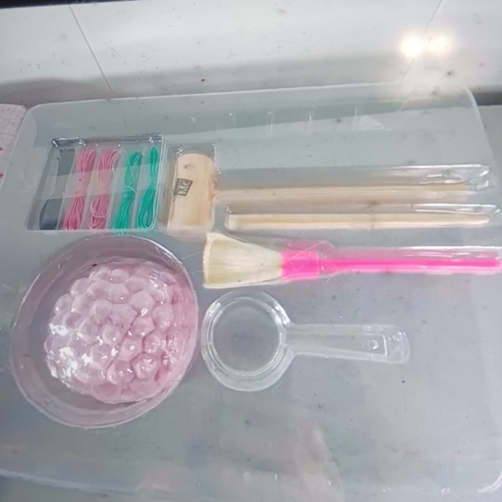 S.T.E.A.M. Find & make gem jewelry kit. New - Picture 3 of 3